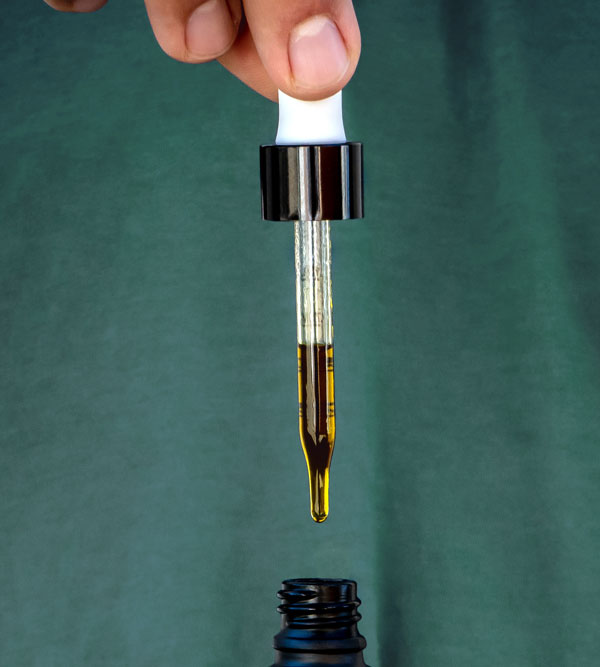 CBD Oil dropper